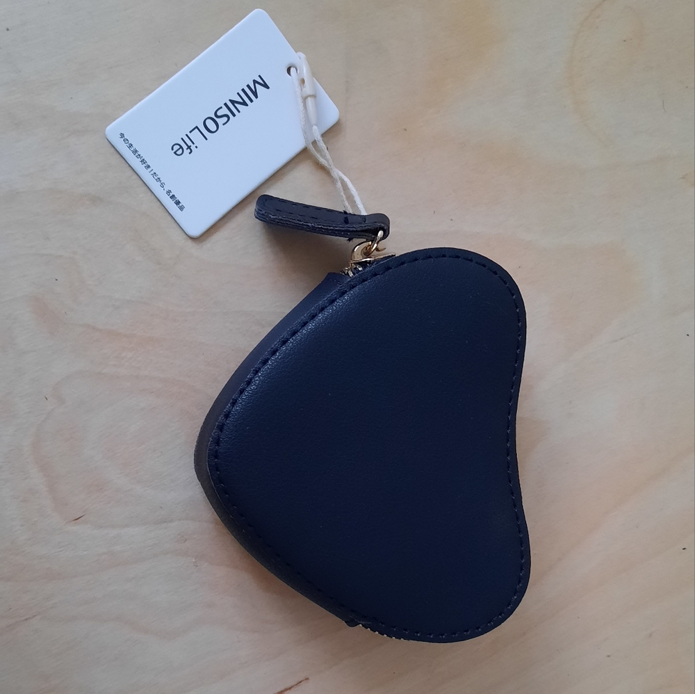 Miniso heart pouch